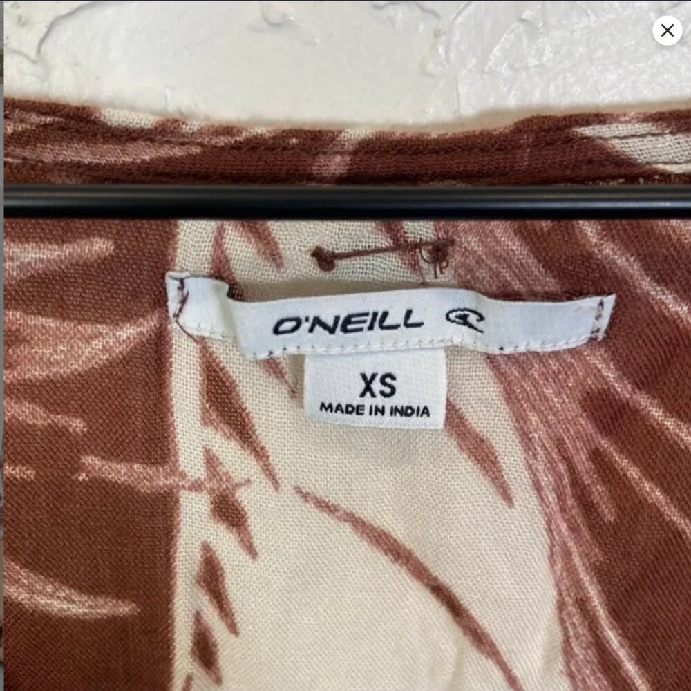O'Neill Brown Palm Print Wrap Style Top Size Xs - Picture 6 of 7